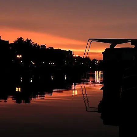 Houseboat Concordia