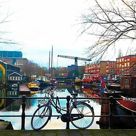 Houseboat Concordia