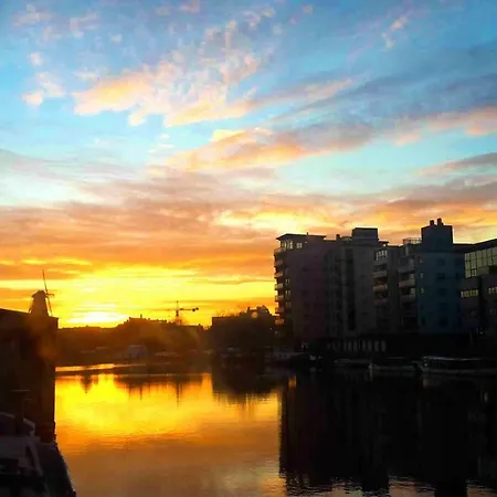 Bed & Breakfast Houseboat Concordia Amsterdam