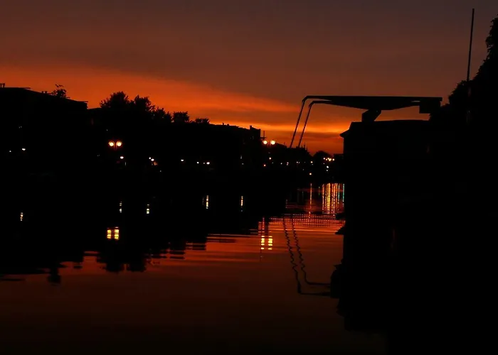 Houseboat Concordia 3*