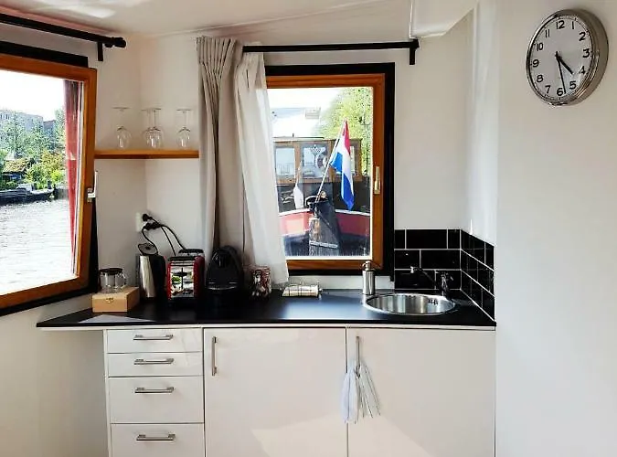 Houseboat Concordia אמסטרדם